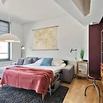 Апартаменты Casiola - Penthouse With Big Terrace And Sea View Остенде
